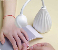 Cabina para uñas soft gel flor